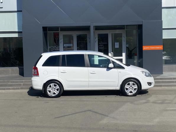 Opel Zafira B Рестайлинг с пробегом 2013 года, цена 745 000 рублей, 172238 км, компактвэн, Автокод Объявления