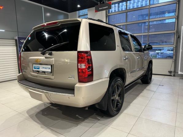 Chevrolet Tahoe III с пробегом 2012 года, цена 1 790 000 рублей, 198709 км, внедорожник, Автокод Объявления