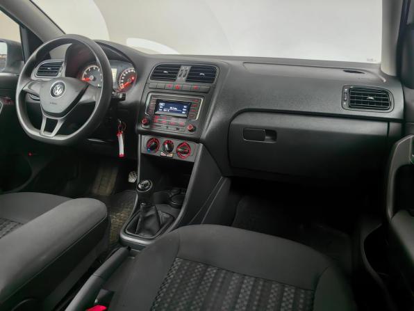Volkswagen Polo V Рестайлинг с пробегом 2019 года, цена 1 097 000 рублей, 92278 км, седан, Автокод Объявления