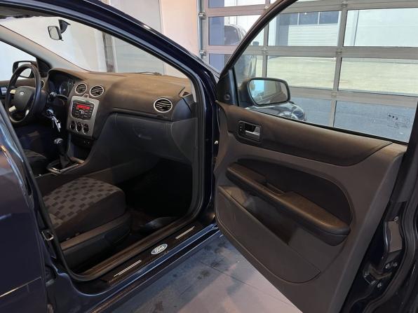 Ford Focus II с пробегом 2007 года, цена 279 000 рублей, 330614 км, седан, Автокод Объявления