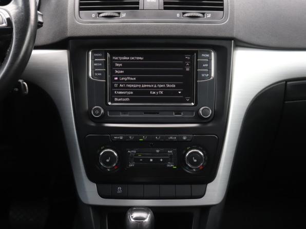 Skoda Yeti I Рестайлинг с пробегом 2014 года, цена 1 330 000 рублей, 90558 км, внедорожник, Автокод Объявления
