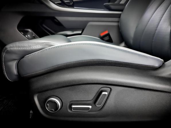Geely Atlas II с пробегом 2024 года, цена 3 050 000 рублей, 14460 км, внедорожник, Автокод Объявления