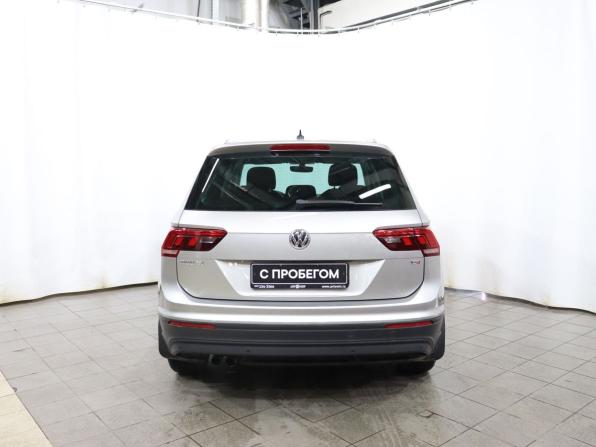 Volkswagen Tiguan II с пробегом 2017 года, цена 2 097 000 рублей, 123331 км, внедорожник, Автокод Объявления