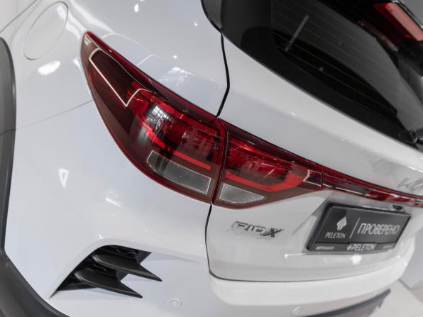 Kia Rio IV Рестайлинг с пробегом 2021 года, цена 1 595 000 рублей, 60091 км, хэтчбек, Автокод Объявления