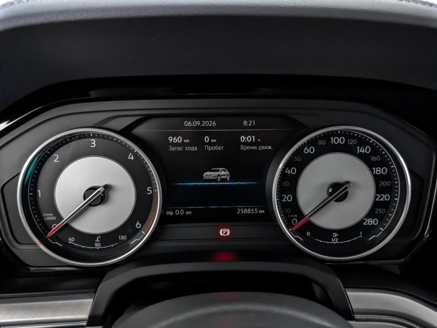 Volkswagen Touareg III Москва  - изображение 16