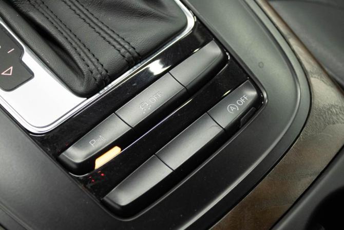 Audi A4 allroad IV (B8) Рестайлинг с пробегом 2015 года, цена 2 359 000 рублей, 140738 км, универсал, Автокод Объявления