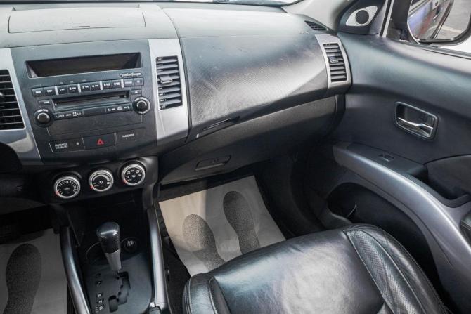 Mitsubishi Outlander II с пробегом 2007 года, цена 1 099 000 рублей, 250000 км, внедорожник, Автокод Объявления