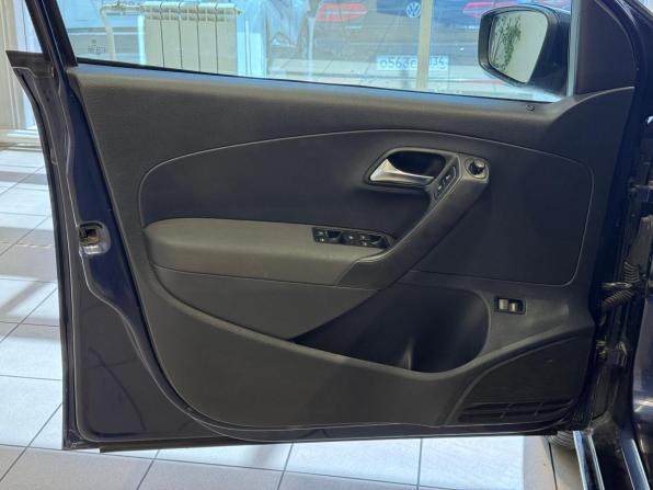 Volkswagen Polo V с пробегом 2012 года, цена 770 000 рублей, 163000 км, седан, Автокод Объявления