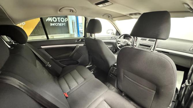 Skoda Octavia II (A5) Рестайлинг с пробегом 2012 года, цена 805 000 рублей, 208000 км, лифтбек, Автокод Объявления