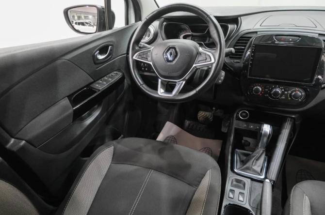 Renault Kaptur I Рестайлинг с пробегом 2021 года, цена 1 667 000 рублей, 63000 км, внедорожник, Автокод Объявления