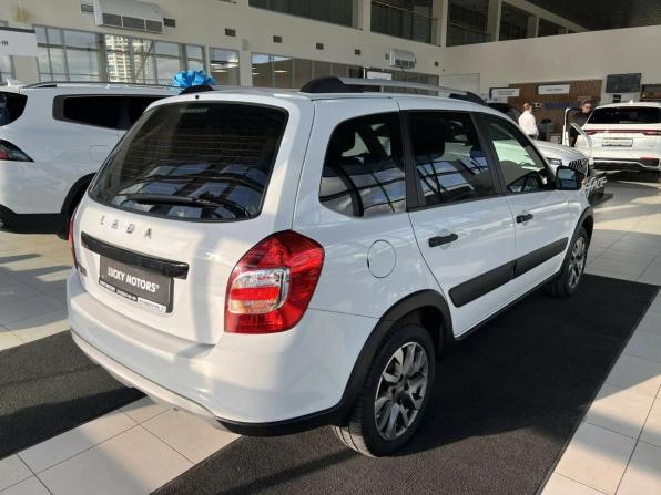 Lada (ВАЗ) Granta I Рестайлинг с пробегом 2023 года, цена 895 000 рублей, 45517 км, универсал, Автокод Объявления