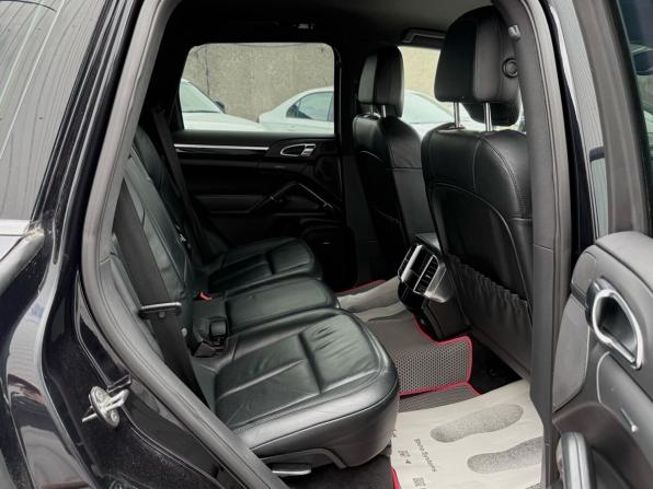 Porsche Cayenne II (958) с пробегом 2012 года, цена 2 090 000 рублей, 215231 км, внедорожник, Автокод Объявления