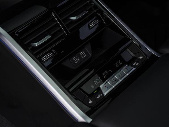 BMW 8 серии II (G14/G15/G16) с пробегом 2020 года, цена 7 350 000 рублей, 90763 км, седан, Автокод Объявления