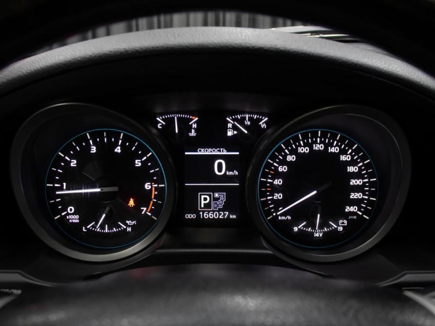 Toyota Land Cruiser 200 Series Рестайлинг 1 Москва  - изображение 13