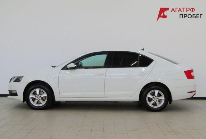 Skoda Octavia III (A7) Рестайлинг с пробегом 2020 года, цена 1 815 000 рублей, 93145 км, универсал, Автокод Объявления
