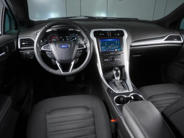 Ford Mondeo V с пробегом 2017 года, цена 1 885 000 рублей, 170404 км, седан, Автокод Объявления