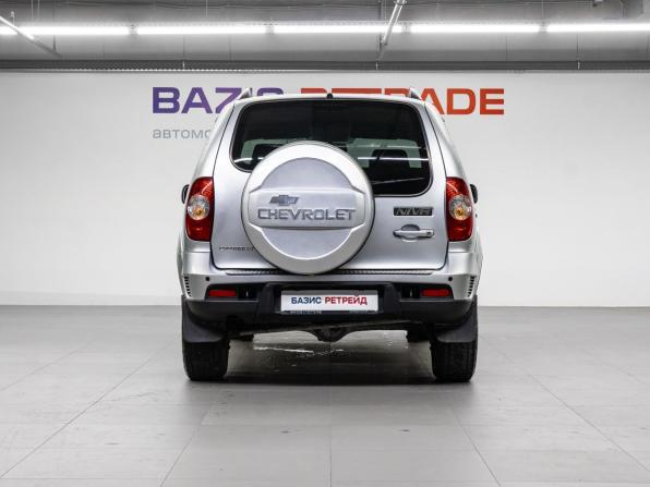 Chevrolet Niva I Рестайлинг с пробегом 2018 года, цена 899 000 рублей, 43250 км, внедорожник, Автокод Объявления
