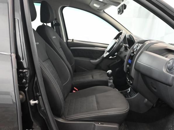 Renault Duster I Рестайлинг с пробегом 2017 года, цена 1 550 000 рублей, 128031 км, внедорожник, Автокод Объявления