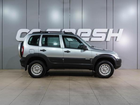 Chevrolet Niva I Рестайлинг с пробегом 2016 года, цена 719 000 рублей, 71354 км, внедорожник, Автокод Объявления