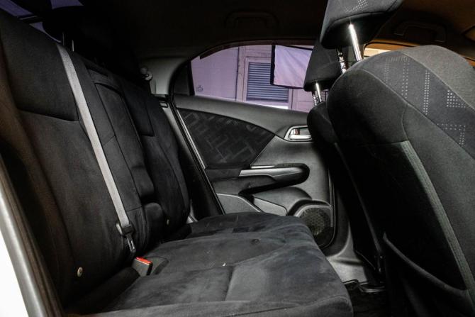 Honda Civic IX с пробегом 2013 года, цена 1 099 000 рублей, 208037 км, хэтчбек, Автокод Объявления