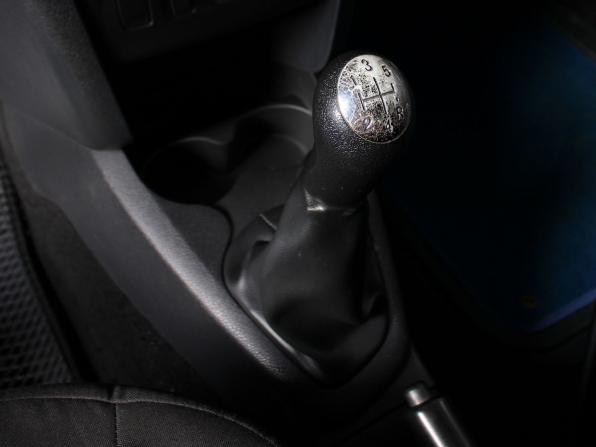 Renault Logan II с пробегом 2017 года, цена 765 000 рублей, 211940 км, седан, Автокод Объявления