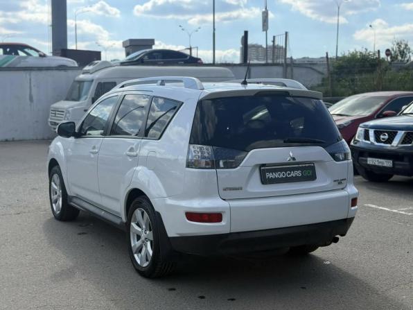 Mitsubishi Outlander II Рестайлинг с пробегом 2009 года, цена 1 270 000 рублей, 98800 км, внедорожник, Автокод Объявления