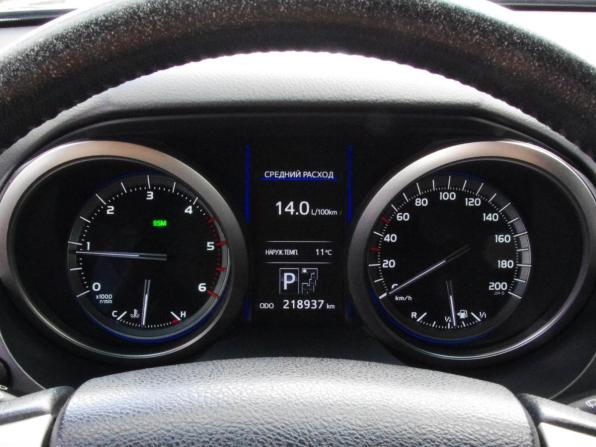 Toyota Land Cruiser Prado 150 Series Рестайлинг 1 с пробегом 2014 года, цена 3 299 000 рублей, 218747 км, внедорожник, Автокод Объявления