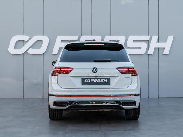Volkswagen Tiguan II Рестайлинг с пробегом 2021 года, цена 3 590 000 рублей, 113757 км, внедорожник, Автокод Объявления