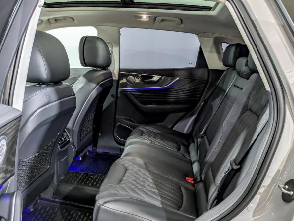 Hongqi HS5 I Рестайлинг с пробегом 2024 года, цена 3 335 000 рублей, 20959 км, внедорожник, Автокод Объявления
