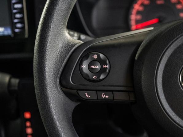 Toyota Roomy I Рестайлинг с пробегом 2022 года, цена 1 015 000 рублей, 56000 км, микровэн, Автокод Объявления