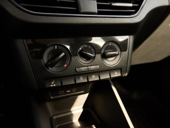 Volkswagen Polo VI с пробегом 2021 года, цена 1 699 000 рублей, 21993 км, лифтбек, Автокод Объявления