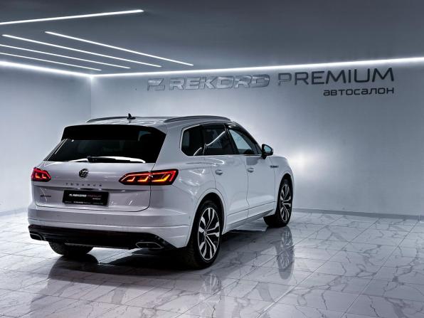 Volkswagen Touareg III с пробегом 2018 года, цена 5 650 000 рублей, 111049 км, внедорожник, Автокод Объявления