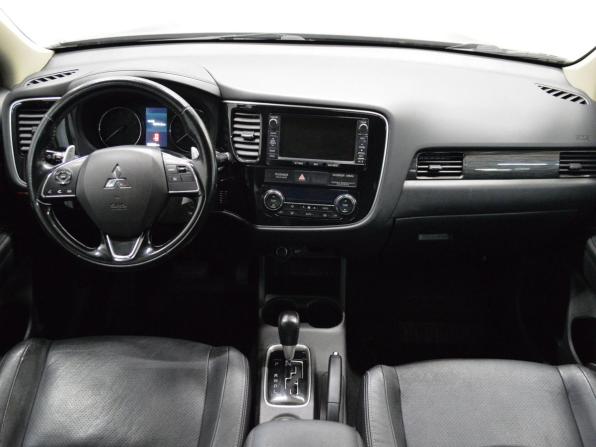 Mitsubishi Outlander III Рестайлинг 2 с пробегом 2015 года, цена 1 700 000 рублей, 239825 км, внедорожник, Автокод Объявления