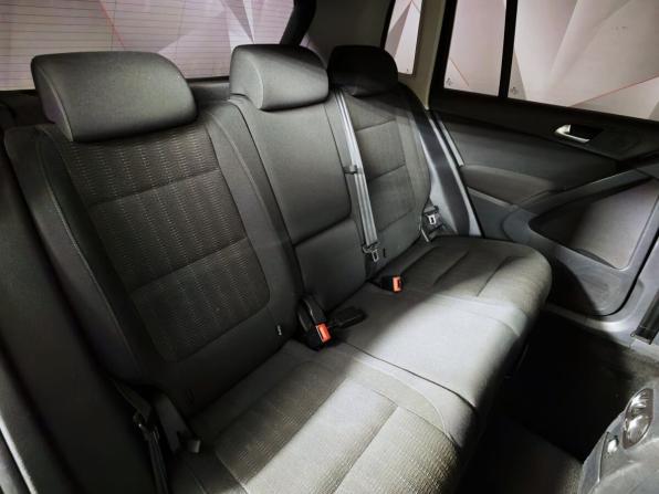 Volkswagen Tiguan I Рестайлинг с пробегом 2012 года, цена 881 000 рублей, 356144 км, внедорожник, Автокод Объявления