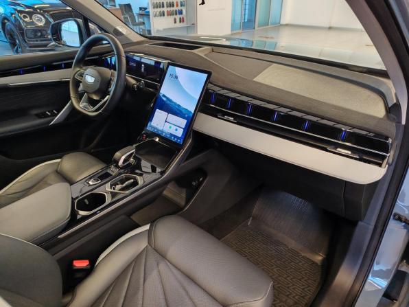 Geely Atlas II с пробегом 2024 года, цена 2 802 000 рублей, 30522 км, внедорожник, Автокод Объявления