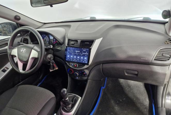 Hyundai Solaris I с пробегом 2013 года, цена 630 000 рублей, 209014 км, седан, Автокод Объявления