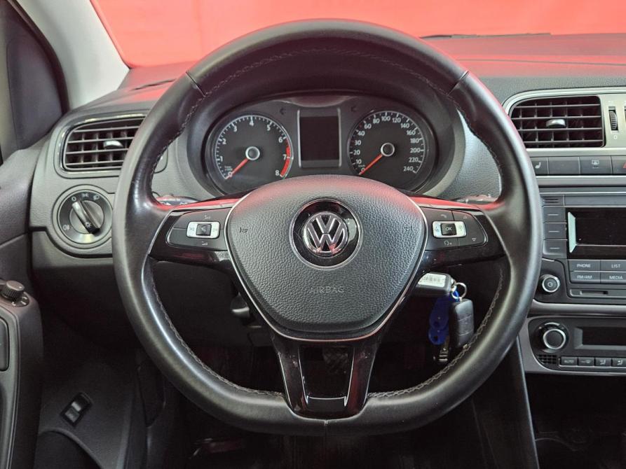 Volkswagen Polo V Рестайлинг Вологда  - изображение 12