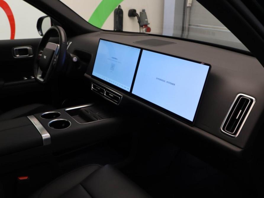 Li Auto (Lixiang) L9 I Рестайлинг Москва  - изображение 17