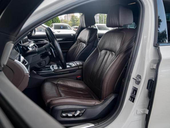 BMW 7 серии VI (G11/G12) с пробегом 2018 года, цена 3 675 000 рублей, 126014 км, седан, Автокод Объявления