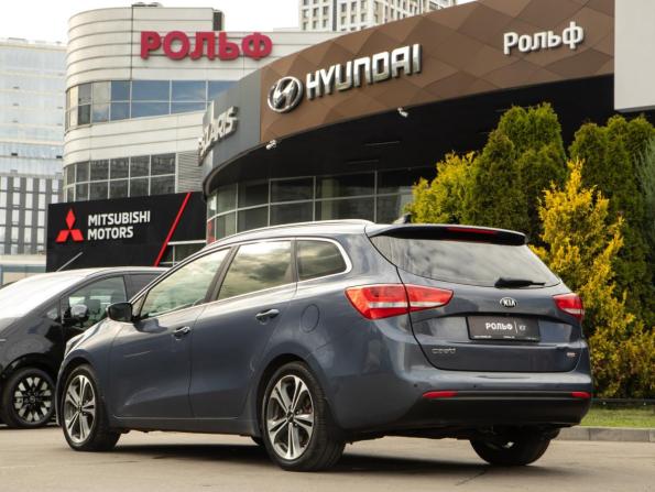 Kia Ceed II Рестайлинг с пробегом 2018 года, цена 1 208 000 рублей, 216505 км, универсал, Автокод Объявления