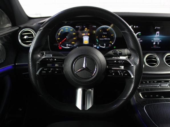 Mercedes-Benz E-Класс V (W213 S213 C238) Рестайлинг с пробегом 2021 года, цена 4 650 000 рублей, 65575 км, седан, Автокод Объявления