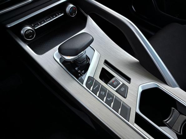 Geely Coolray I с пробегом 2024 года, цена 1 868 000 рублей, 56697 км, внедорожник, Автокод Объявления