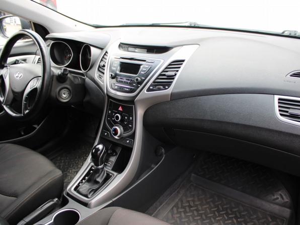 Hyundai Elantra V (MD) Рестайлинг с пробегом 2015 года, цена 1 249 000 рублей, 119307 км, седан, Автокод Объявления