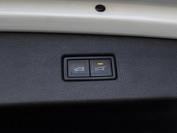 Volkswagen Tiguan II с пробегом 2017 года, цена 2 590 000 рублей, 97062 км, внедорожник, Автокод Объявления