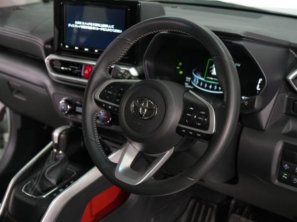 Toyota Raize I с пробегом 2021 года, цена 2 000 000 рублей, 39000 км, внедорожник, Автокод Объявления