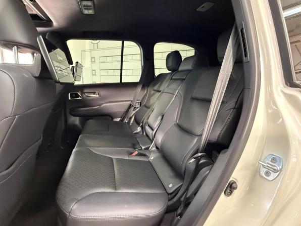 Toyota Land Cruiser 300 Series с пробегом 2024 года, цена 13 900 000 рублей, 6000 км, внедорожник, Автокод Объявления