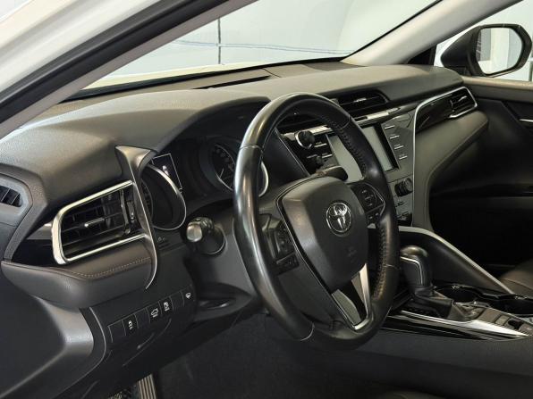 Toyota Camry VIII (XV70) с пробегом 2019 года, цена 2 417 000 рублей, 115678 км, седан, Автокод Объявления
