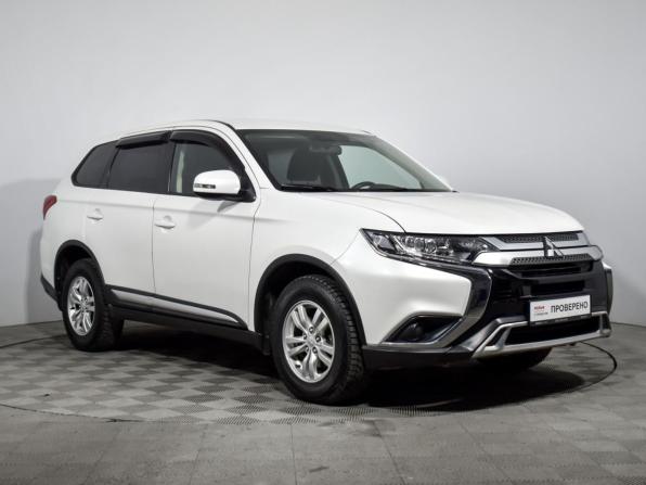 Mitsubishi Outlander III Рестайлинг 3 с пробегом 2019 года, цена 2 549 000 рублей, 37867 км, внедорожник, Автокод Объявления