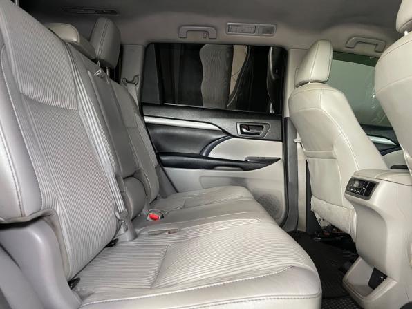 Toyota Highlander III (XU50) Рестайлинг с пробегом 2017 года, цена 3 300 000 рублей, 178331 км, внедорожник, Автокод Объявления