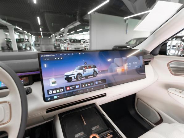 Lynk &amp; Co 900 с пробегом 2026 года, цена 7 740 000 рублей, 37 км, внедорожник, Автокод Объявления